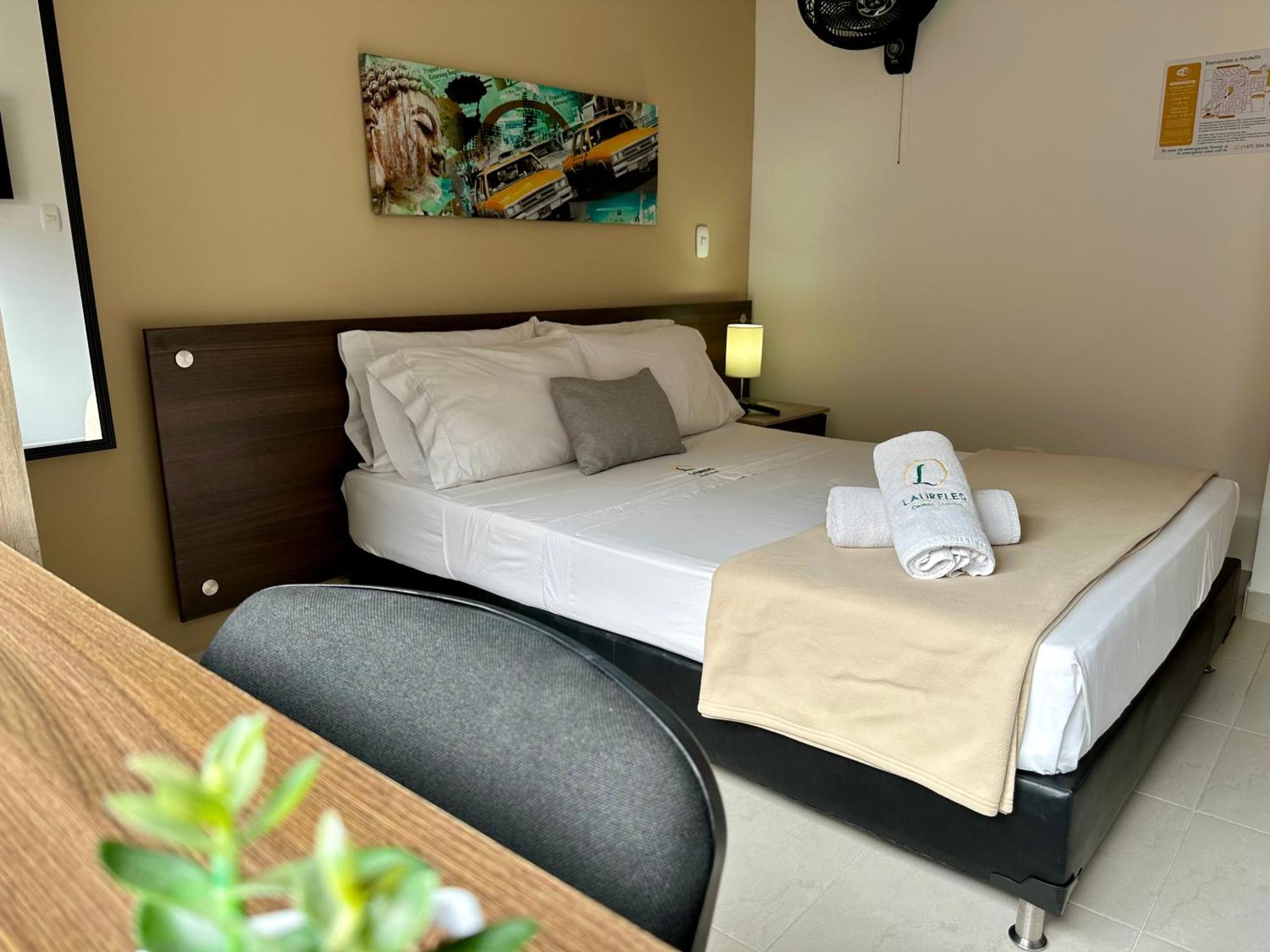 Laureles Guest House Lgh Hotel Medellín Exteriér fotografie